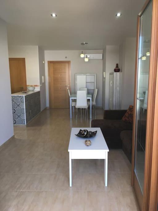 Apartamento Nuevo En Pleno Centro. Карбонерас Екстериор снимка